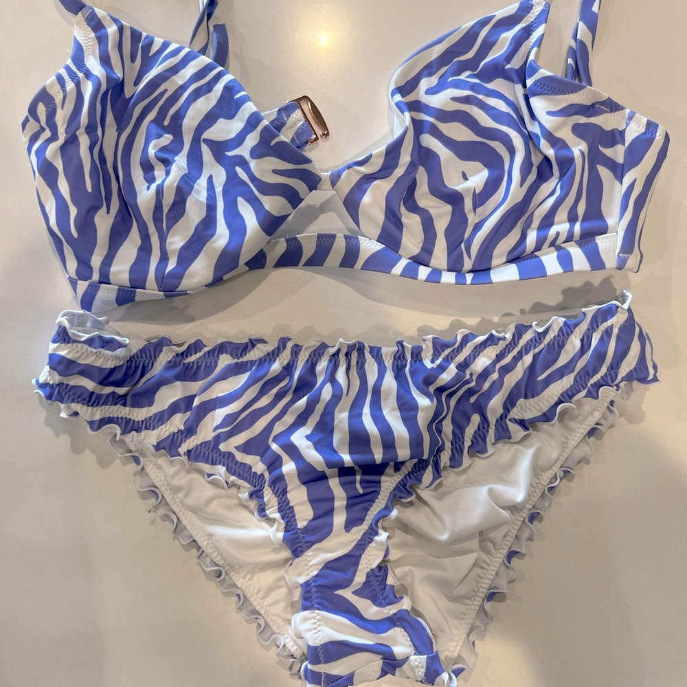 Shade and Shore bikini blue and white